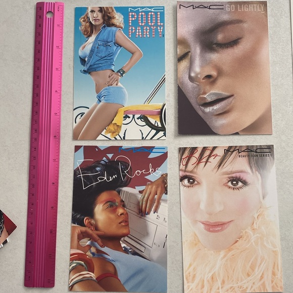 2000’s Mac cosmetics promotional post cards - Picture 3 of 5